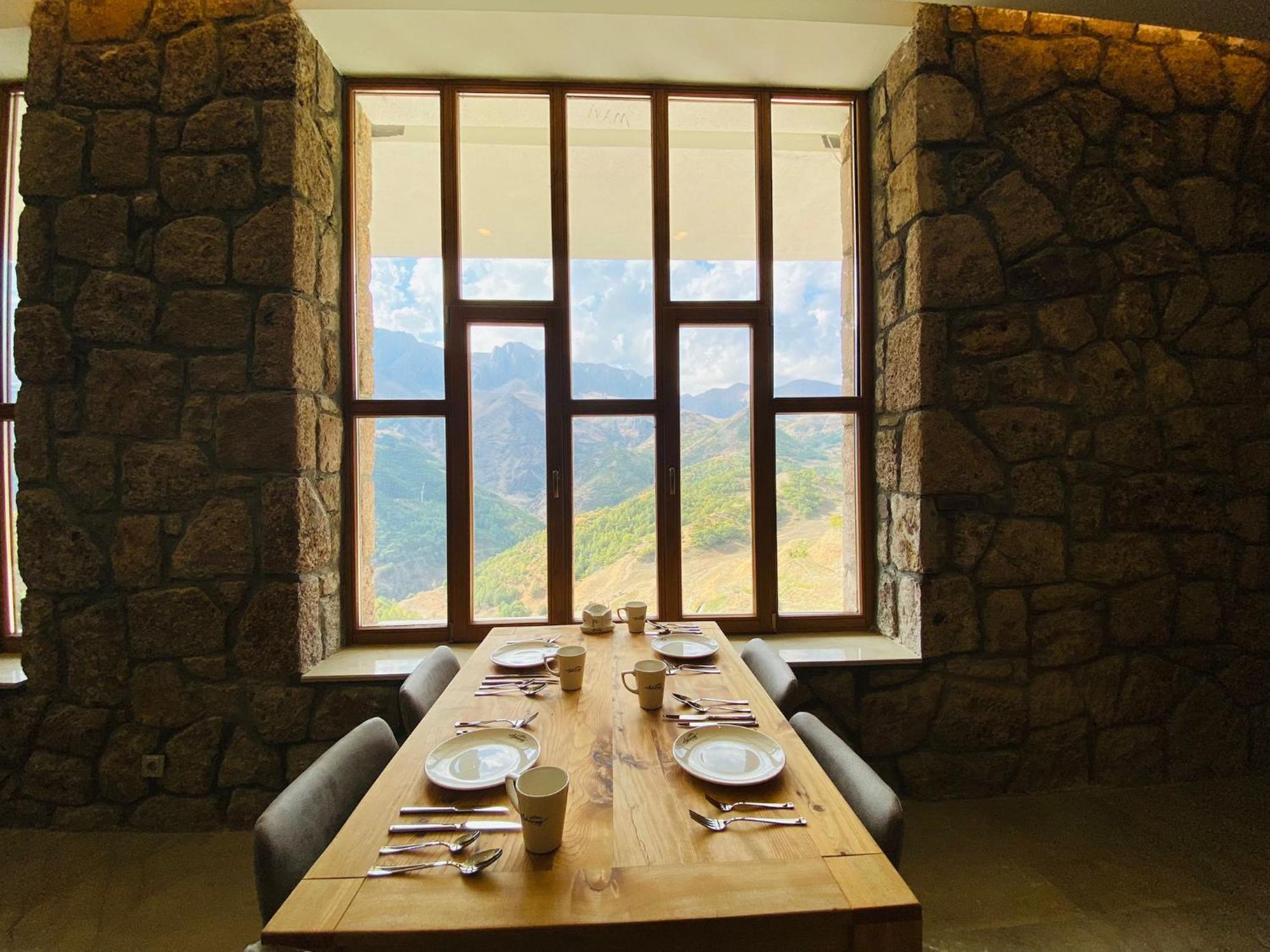 Askireg Hotel Tunceli Екстериор снимка