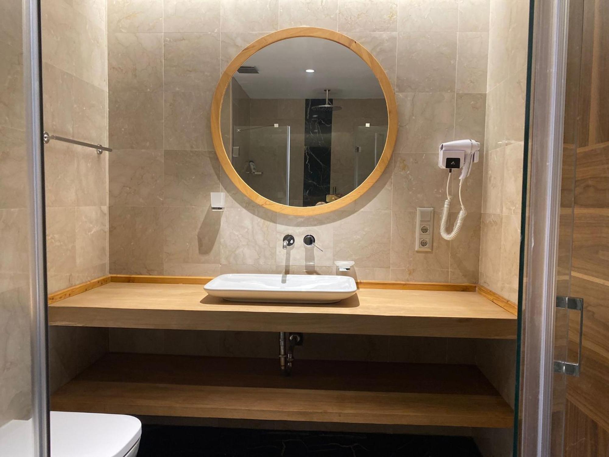 Askireg Hotel Tunceli Екстериор снимка