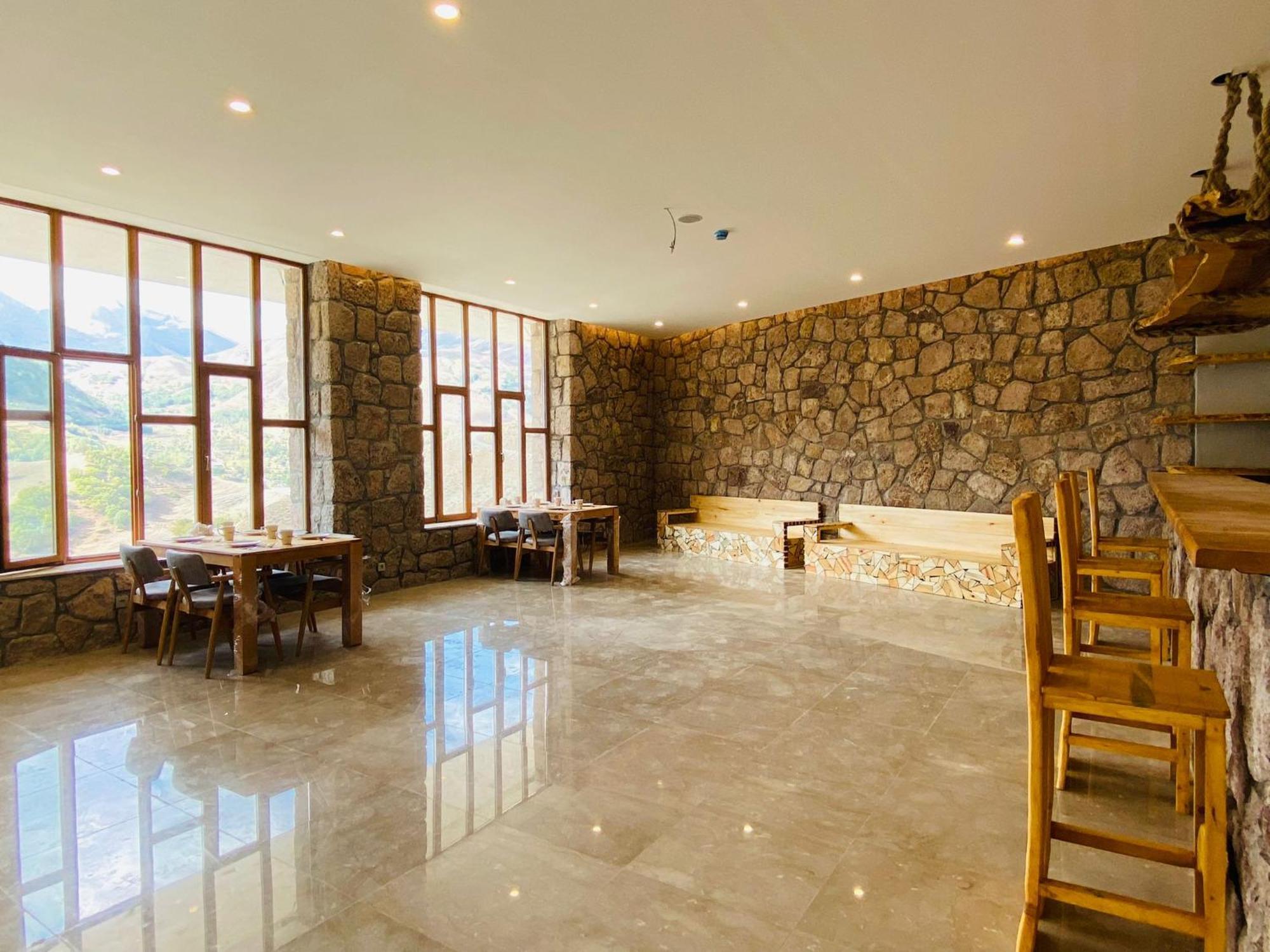 Askireg Hotel Tunceli Екстериор снимка